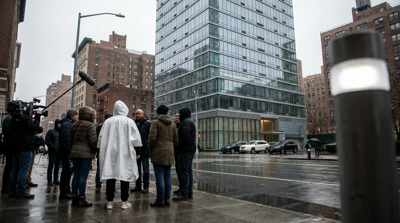 New York mayor announces tax on luxury second homes.