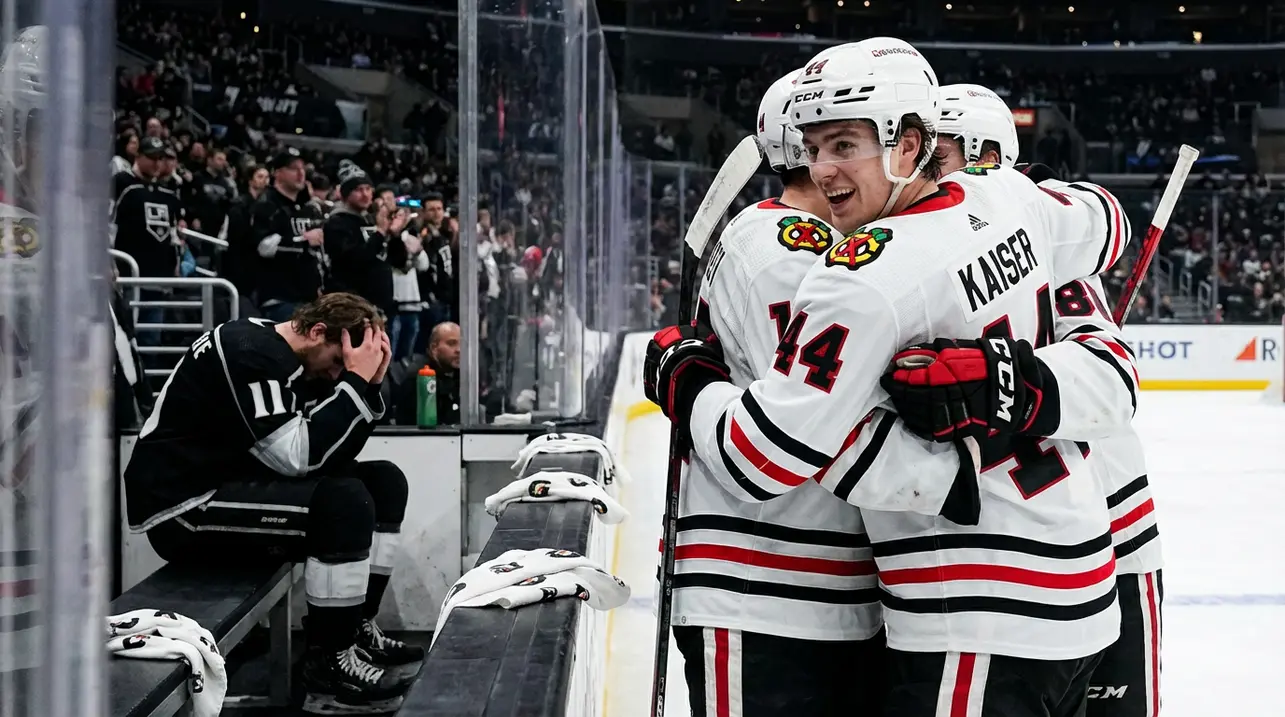 TST Images: Blackhawks defeat Kings, 2-1, at Crypto.com Arena